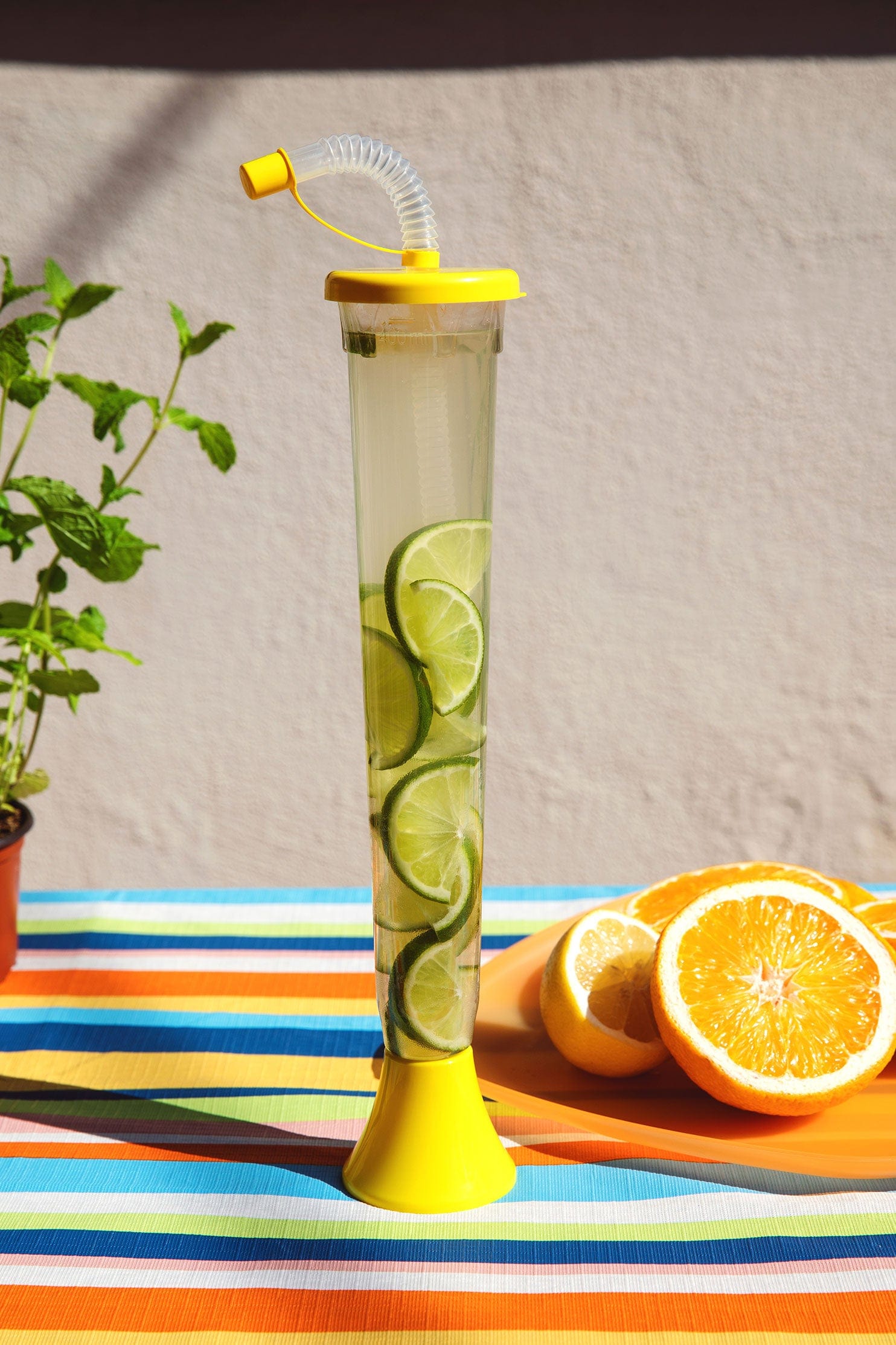 https://noveltycupsusa.com/cdn/shop/files/sweet-world-usa-yard-cups-54-or-108-cups-yard-cups-with-yellow-lids-and-straws-14oz-for-margaritas-and-frozen-drinks-cups-with-lids-and-straws-36472428888223.jpg?v=1690918360&width=1946